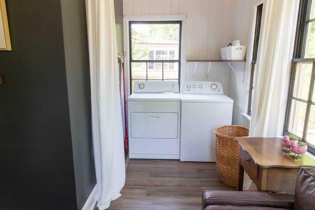 J Birds' Cottage Midtown メンフィス エクステリア 写真