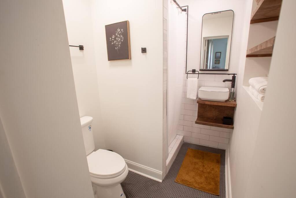 J Birds' Cottage Midtown メンフィス エクステリア 写真