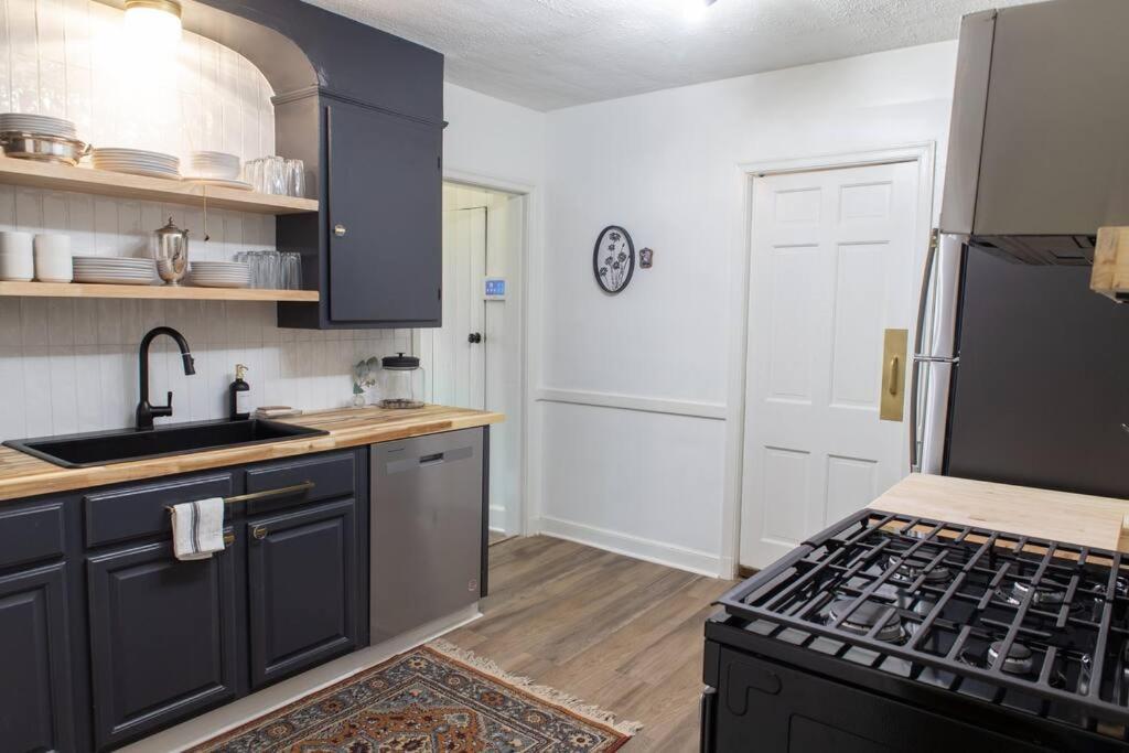 J Birds' Cottage Midtown メンフィス エクステリア 写真